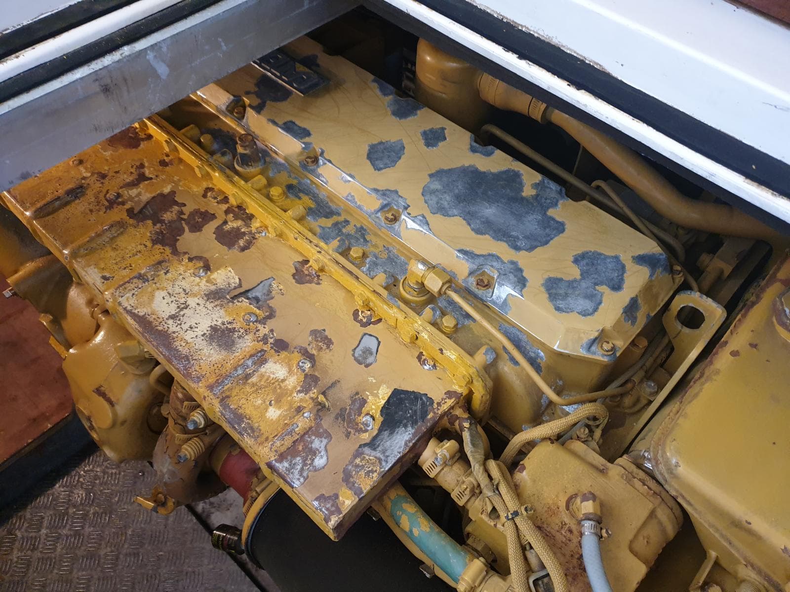 Engine painting — NVMarine Painting — Before