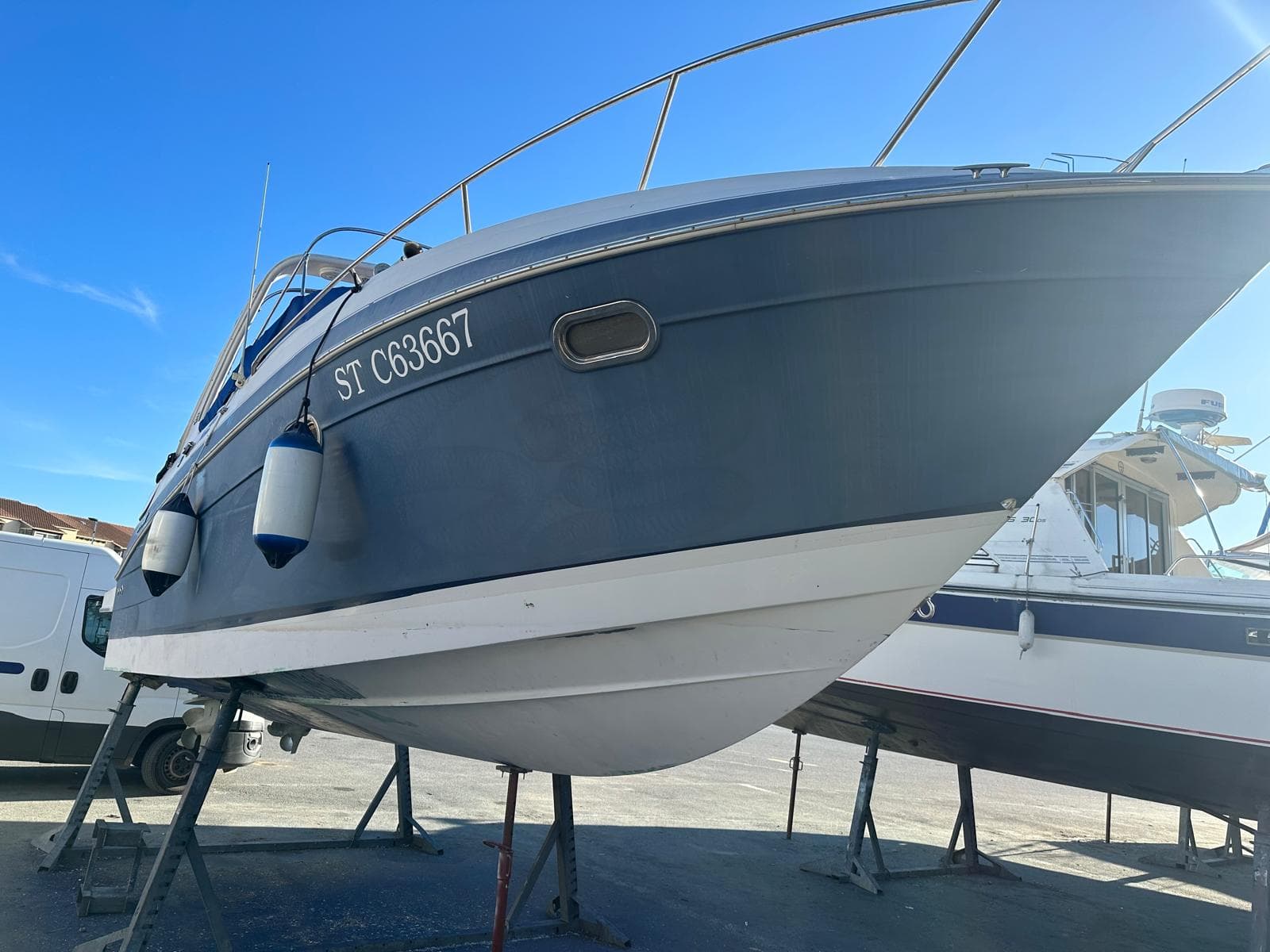 Hull polishing and buffing — NVMarine Polishing — Before